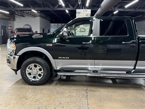 Black Forest Green Pearlcoat 2019 RAM 2500 Laramie Crew Cab 4x4 8' Box