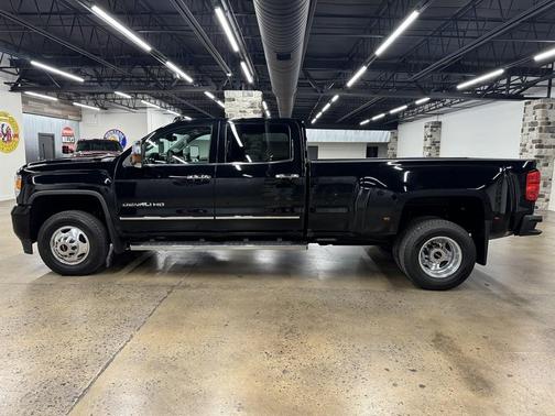 2017 GMC Sierra 3500 Denali