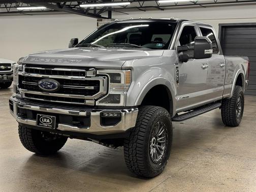 Iconic Silver 2022 Ford F-250 Lariat