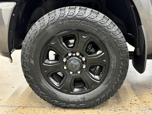 2018 RAM 2500 Big Horn Crew Cab 4x4 6'4' Box