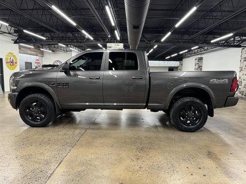 2018 RAM 2500 Big Horn Crew Cab 4x4 6'4' Box