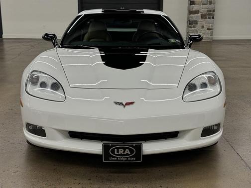 2005 Chevrolet Corvette Base