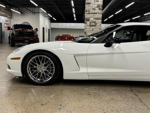 2005 Chevrolet Corvette Base