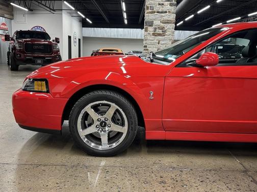 2004 Ford Mustang SVT Cobra