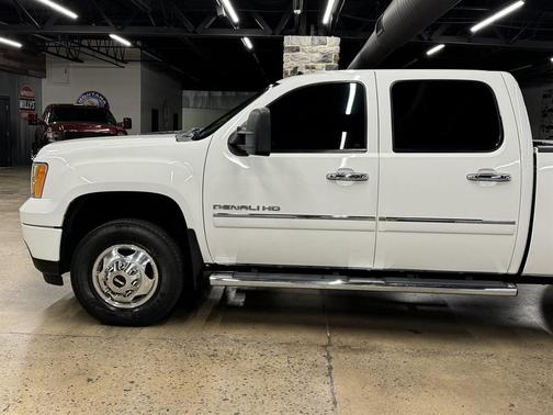 2012 GMC Sierra 3500 Denali