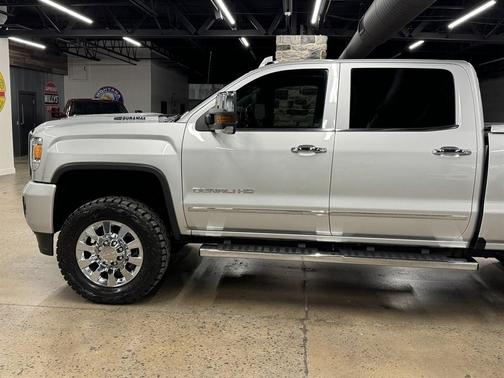 2019 GMC Sierra 2500 Denali