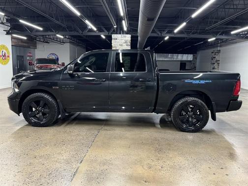 Brilliant Black 2019 RAM 1500 Big Horn
