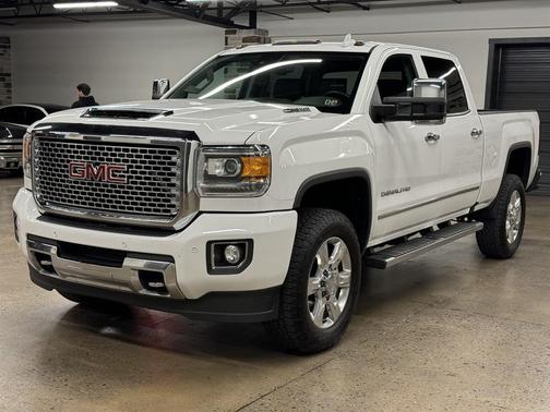 2017 GMC Sierra 2500 Denali