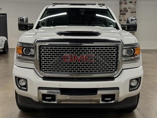 2017 GMC Sierra 2500 Denali