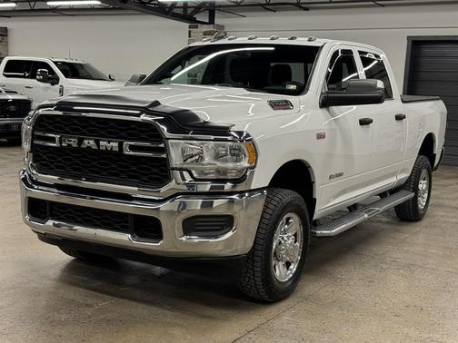 2021 RAM 2500 Tradesman Crew Cab 4x4 6'4' Box