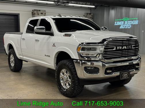 Bright White Clearcoat 2019 RAM 3500 Laramie Crew Cab 4x4 6'4' Box