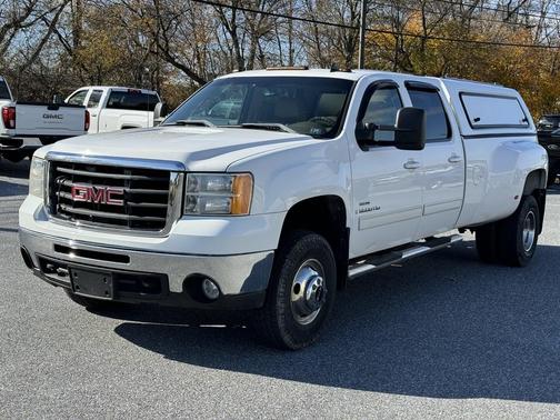 2009 GMC Sierra 3500 SLT Crew Cab DRW