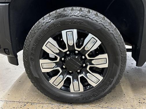 2024 GMC Sierra 2500 Denali