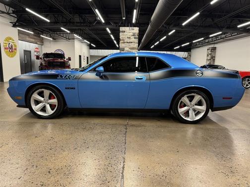 2009 Dodge Challenger SRT8