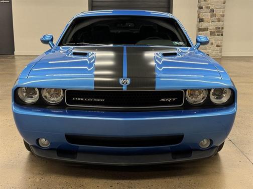 2009 Dodge Challenger SRT8