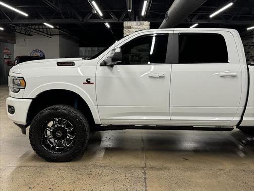 2021 RAM 2500 Laramie Crew Cab 4x4 6'4' Box