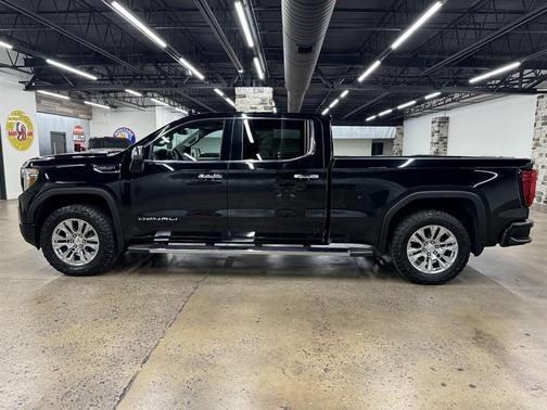 Onyx Black 2019 GMC Sierra 1500 Denali