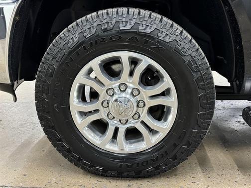 2018 RAM 2500 Laramie Mega Cab 4x4 6'4' Box