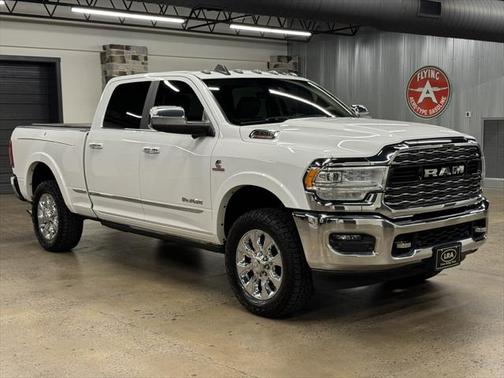 2019 RAM 2500 Limited Crew Cab 4x4 6'4' Box