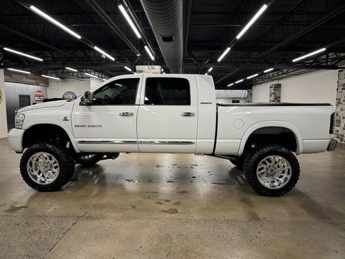 2006 Dodge Ram 2500 Laramie Mega Cab