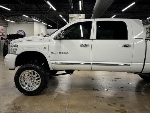 2006 Dodge Ram 2500 Laramie Mega Cab