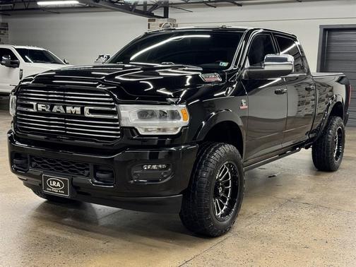 2022 RAM 2500 Laramie Crew Cab 4x4 6'4' Box