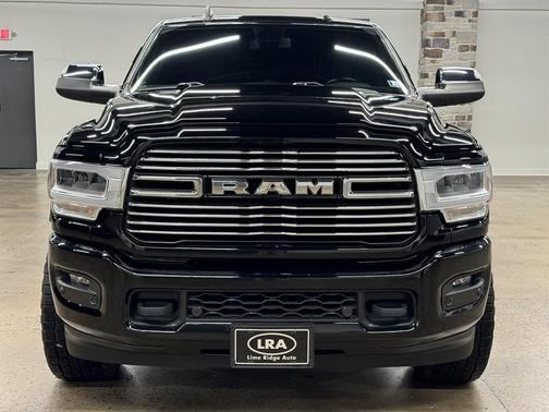 2022 RAM 2500 Laramie Crew Cab 4x4 6'4' Box