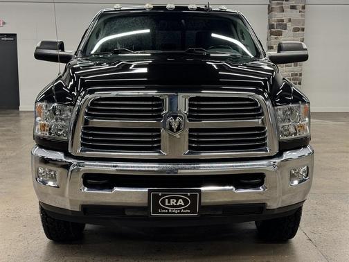 2018 RAM 2500 Big Horn Crew Cab 4x4 8' Box