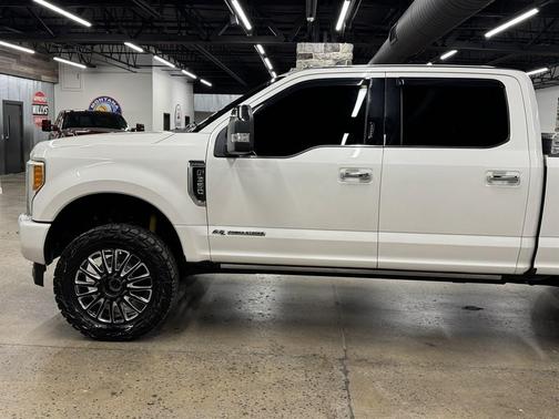 2017 Ford F-350 Platinum