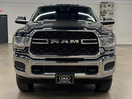 2020 RAM 2500 Tradesman Crew Cab 4x4 6'4' Box