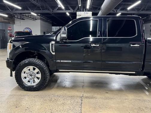 2022 Ford F-250 Platinum