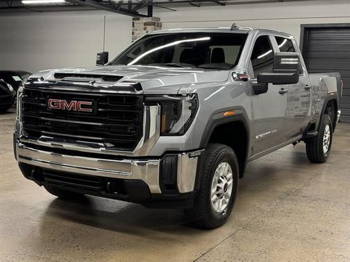 Sterling Metallic 2024 GMC Sierra 2500 Pro