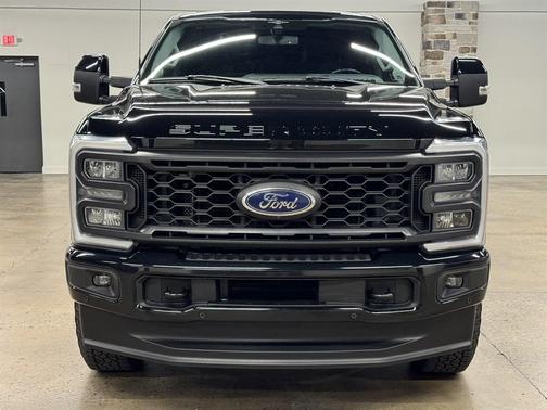 Agate Black Metallic 2023 Ford F-350 Lariat