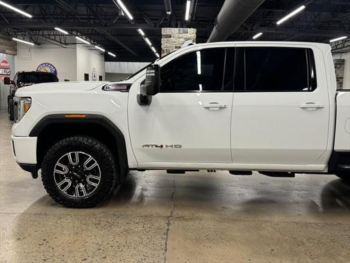 2022 GMC Sierra 2500 AT4
