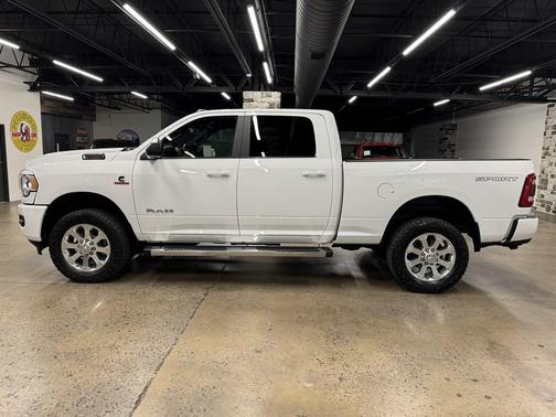 Bright White Clearcoat 2020 RAM 2500 Big Horn Crew Cab 4x4 6'4' Box