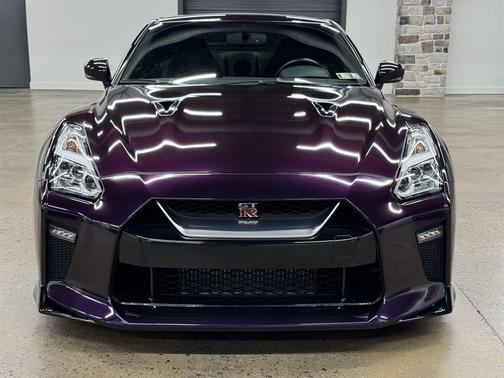 2017 Nissan GT-R Track Edition