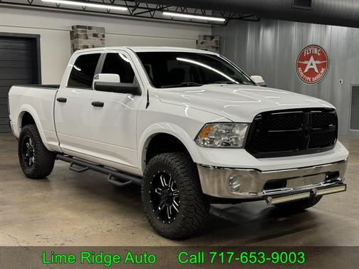 2017 RAM 1500 SLT