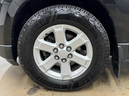 2016 GMC Acadia SLE-2