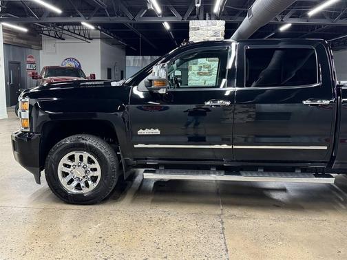 Black 2019 Chevrolet Silverado 3500 High Country