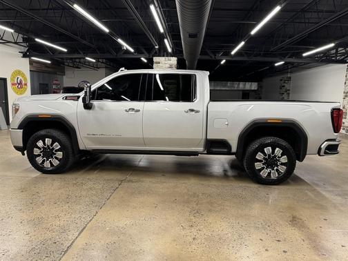 2021 GMC Sierra 2500 Denali