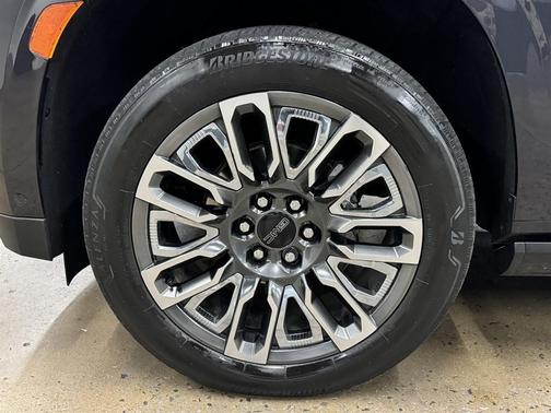 2024 GMC Yukon Denali Ultimate