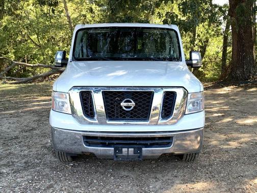 2014 Nissan NV Passenger NV3500 HD S V6