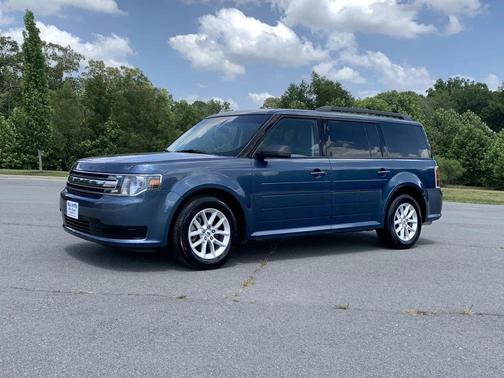 Blue Metallic 2019 Ford Flex SE