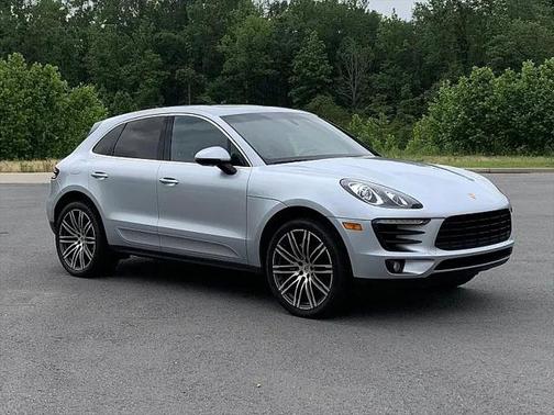 2016 Porsche Macan S