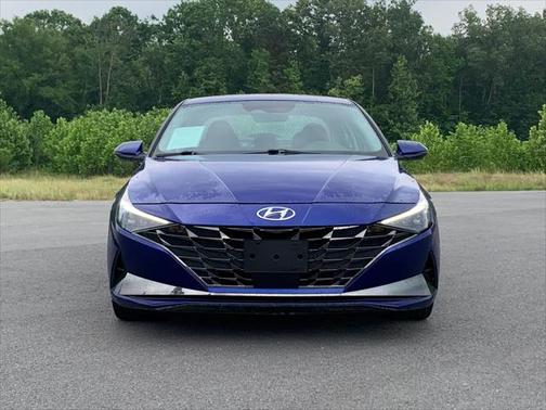 2022 Hyundai ELANTRA Limited