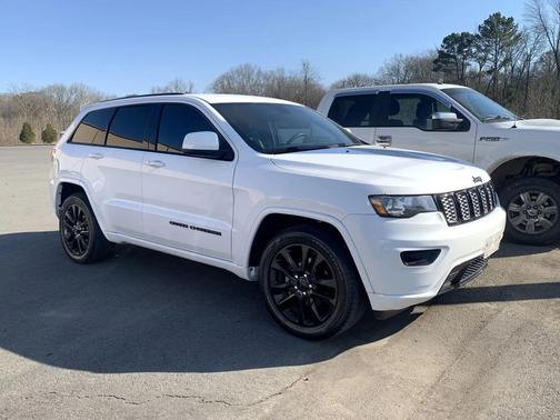 2018 Jeep Grand Cherokee Altitude