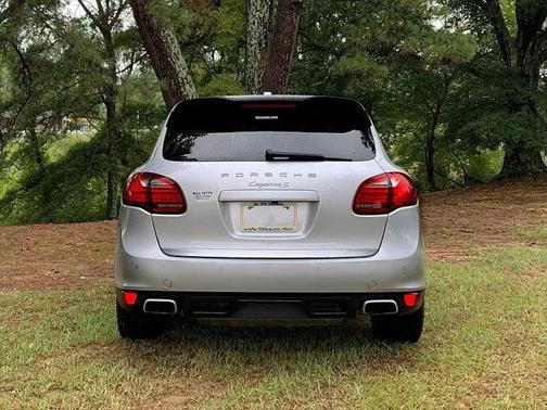 2012 Porsche Cayenne S