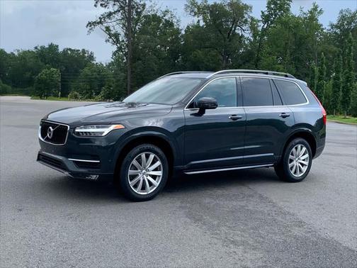 2017 Volvo XC90 T5 Momentum