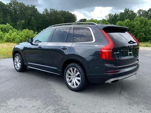 2017 Volvo XC90 T5 Momentum