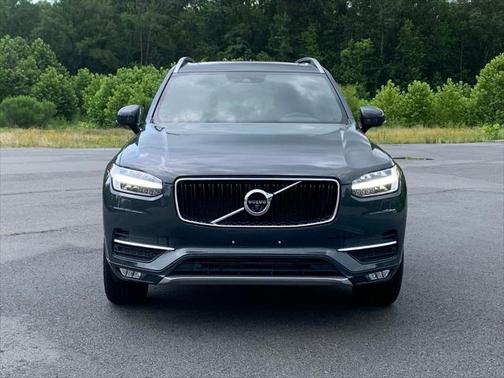 2017 Volvo XC90 T5 Momentum